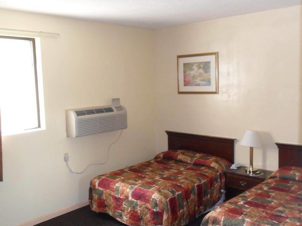 Red Carpet Inn Brooklawn Exterior photo